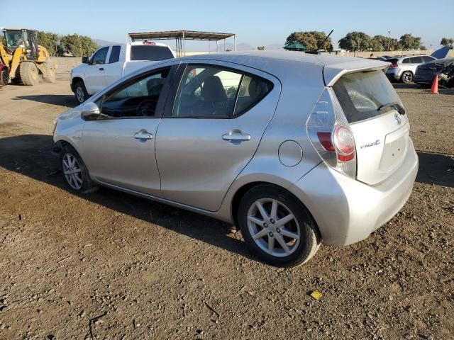 Photo 2 from auction – 2012 TOYOTA PRIUS C with VIN JTDKDTB35C1008230