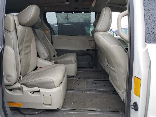 Photo 11 from auction – 2012 TOYOTA SIENNA XLE with VIN 5TDDK3DC6CS042563