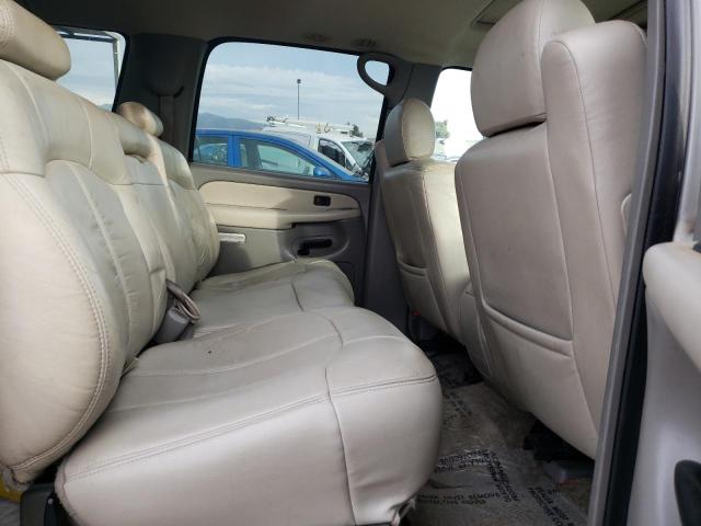 Photo 11 from auction – 2002 CHEVROLET SUBURBAN K with VIN 3GNFK16T42G262010