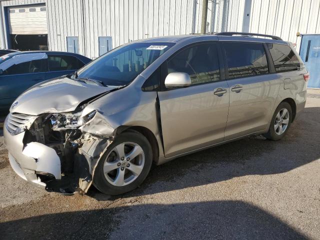 Photo 1 from auction – 2015 TOYOTA SIENNA LE with VIN 5TDKK3DC4FS536660