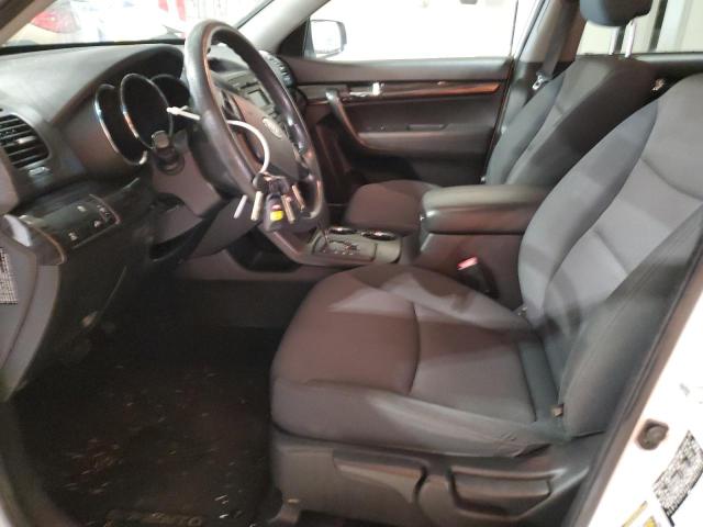 Photo 7 from auction – 2013 KIA SORENTO LX with VIN 5XYKTDA67DG421126