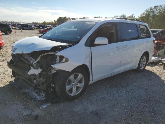 TOYOTA SIENNA LE 2015 with VIN 5TDKK3DC7FS567126 - Photo from auction