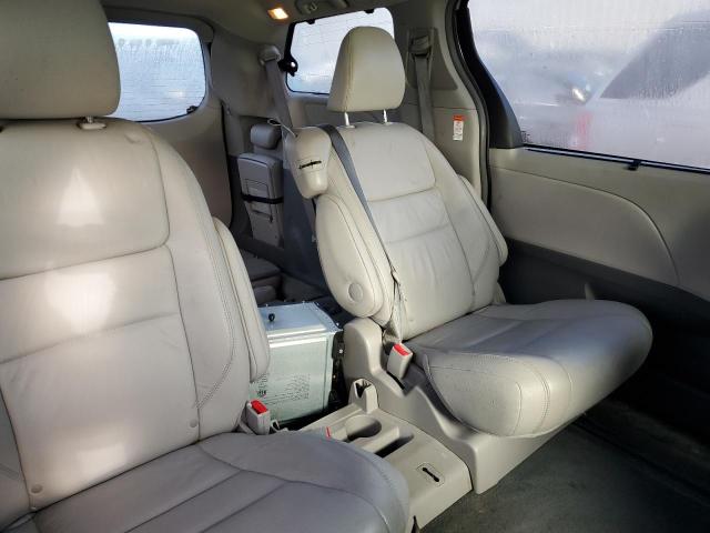Photo 11 from auction – 2015 TOYOTA SIENNA XLE with VIN 5TDYK3DC6FS684206