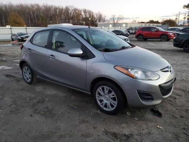 Photo 4 from auction – 2013 MAZDA MAZDA2 with VIN JM1DE1KZ5D0153323