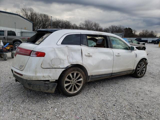 Photo 3 from auction – 2010 LINCOLN MKT with VIN 2LMHJ5AT0ABJ14554