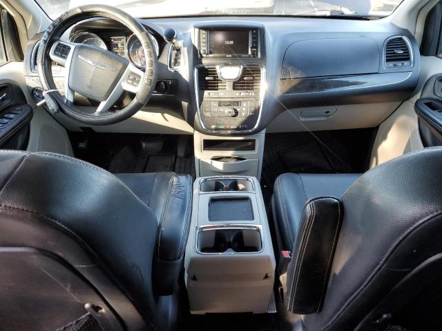 Photo 8 from auction – 2016 CHRYSLER TOWN & COU with VIN 2C4RC1BG2GR252623