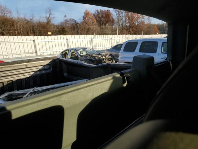 Photo 10 from auction – 2005 FORD F150 with VIN 1FTRF12W45NA63920
