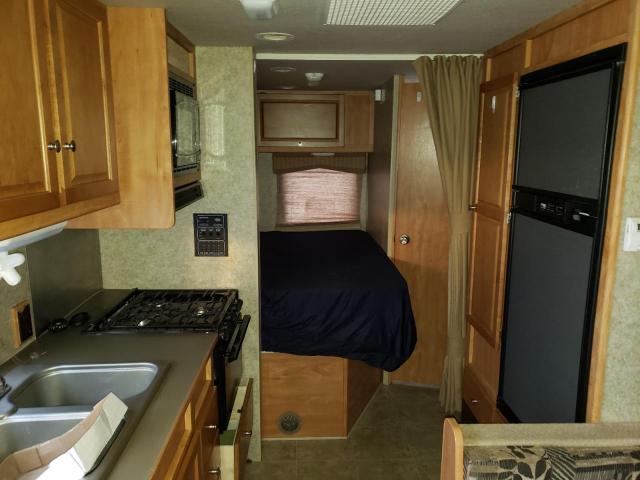 Photo 9 from auction – 2010 WINNEBAGO CHALET with VIN 1FDWE35S89DA49794
