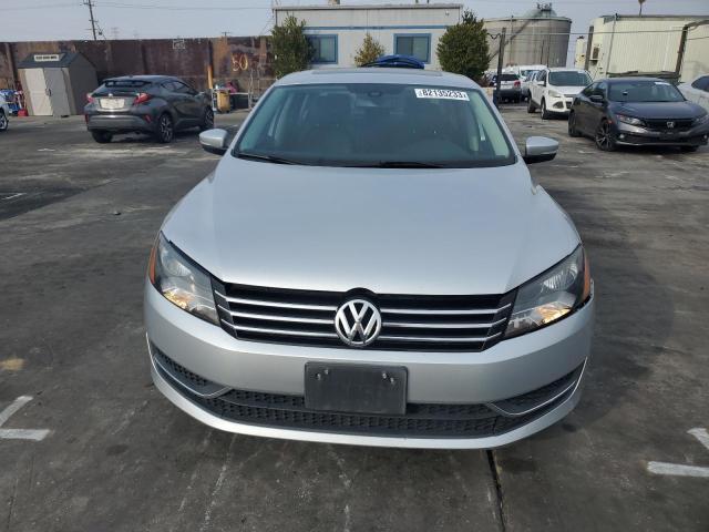 Photo 5 from auction – 2014 VOLKSWAGEN PASSAT SE with VIN 1VWBS7A30EC110103