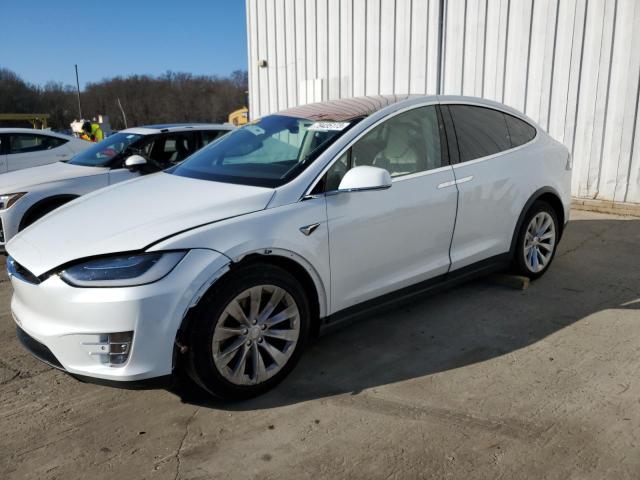 TESLA MODEL X 2018 with VIN 5YJXCAE25JF119932 - Photo from auction