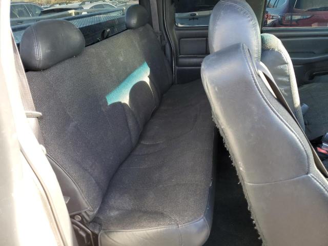 Photo 10 from auction – 2001 CHEVROLET SILVERADO with VIN 1GCEK19V71Z221919