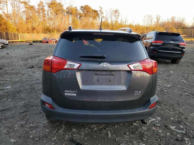 Photo 6 from auction – 2015 TOYOTA RAV4 XLE with VIN JTMRFREV0FD142784