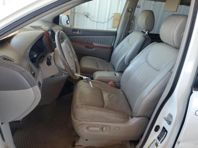 Photo 7 from auction – 2010 TOYOTA SIENNA XLE with VIN 5TDYK4CC1AS342260