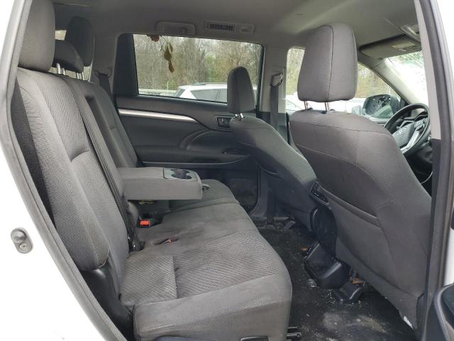 Photo 11 from auction – 2017 TOYOTA HIGHLANDER with VIN 5TDZARFH3HS027689