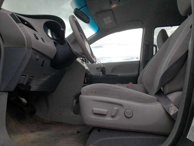 Photo 7 from auction – 2013 TOYOTA SIENNA LE with VIN 5TDKK3DC0DS381893