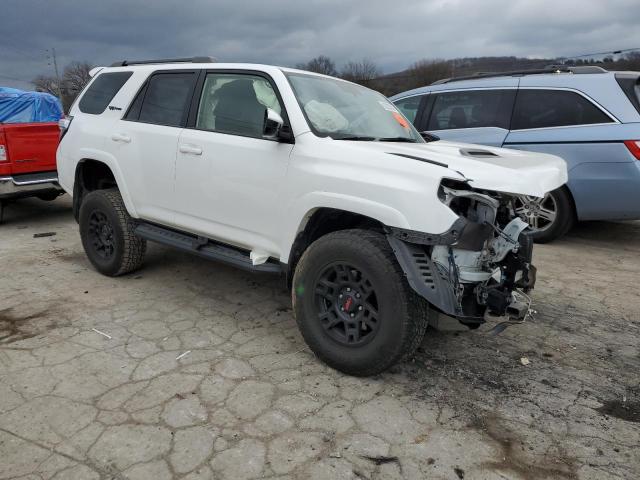 Photo 4 from auction – 2019 TOYOTA 4RUNNER SR with VIN JTEBU5JR9K5682109