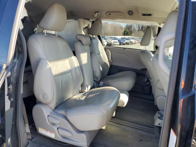 Photo 11 from auction – 2018 TOYOTA SIENNA XLE with VIN 5TDYZ3DC0JS935788