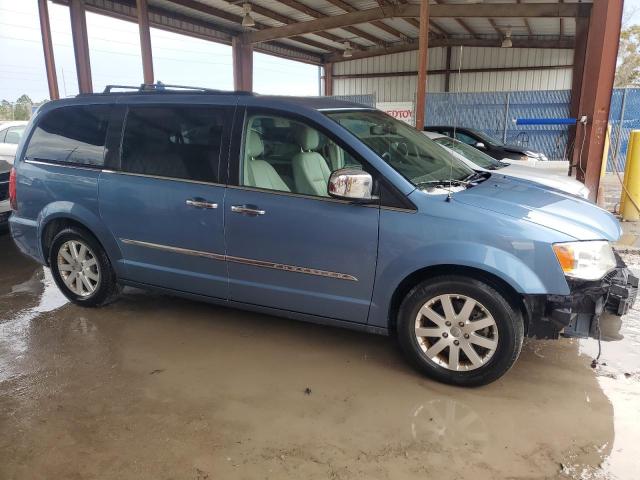 Photo 4 from auction – 2012 CHRYSLER TOWN & COU with VIN 2C4RC1CG7CR106615