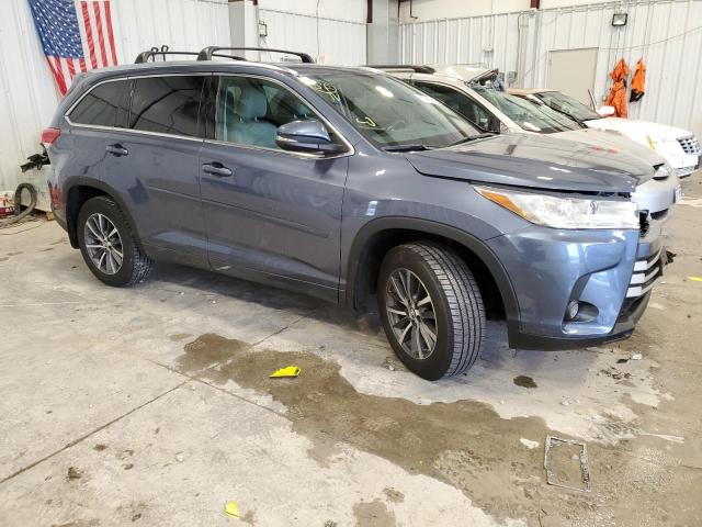 Photo 4 from auction – 2018 TOYOTA HIGHLANDER with VIN 5TDJZRFH9JS867892