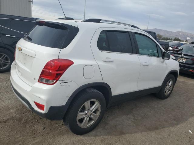 Photo 3 from auction – 2017 CHEVROLET TRAX 1LT with VIN 3GNCJPSB4HL130161