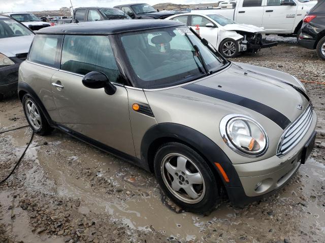 Photo 4 from auction – 2010 MINI COOPER with VIN WMWMF3C50ATU79865