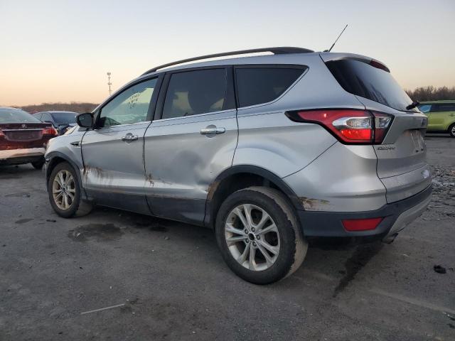 Photo 2 from auction – 2018 FORD ESCAPE SE with VIN 1FMCU9GD5JUC55523