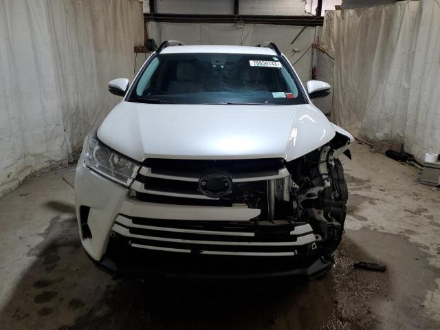 Photo 5 from auction – 2019 TOYOTA HIGHLANDER with VIN 5TDBZRFH7KS989320