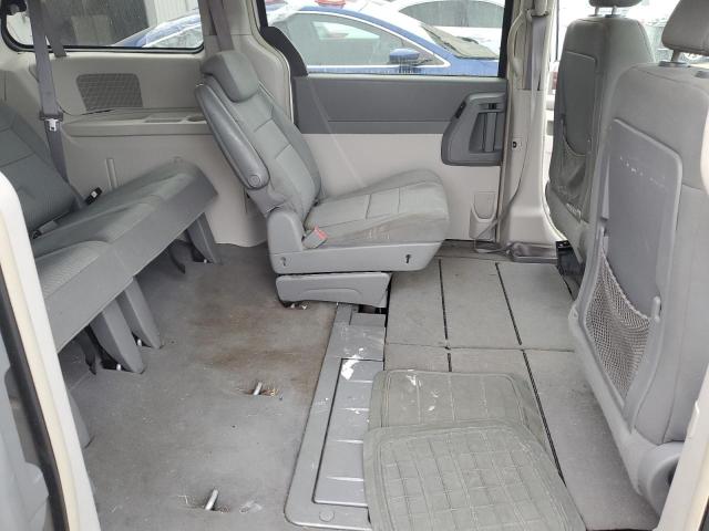 Photo 11 from auction – 2010 CHRYSLER TOWN & COU with VIN 2A4RR5D16AR235856
