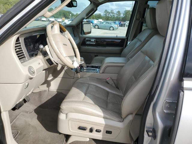 Photo 7 from auction – 2010 LINCOLN NAVIGATOR with VIN 5LMJJ2H52AEJ08453
