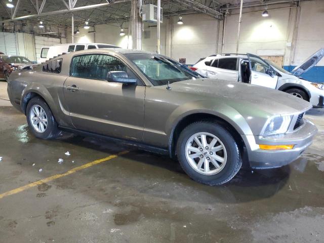 Photo 4 from auction – 2005 FORD MUSTANG with VIN 1ZVFT80N255222705