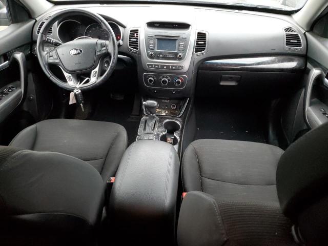 Photo 8 from auction – 2015 KIA SORENTO LX with VIN 5XYKTCA62FG552610