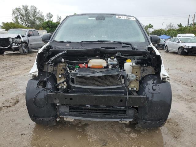 Photo 5 from auction – 2017 SMART FORTWO with VIN WMEFJ5DA3HK186707