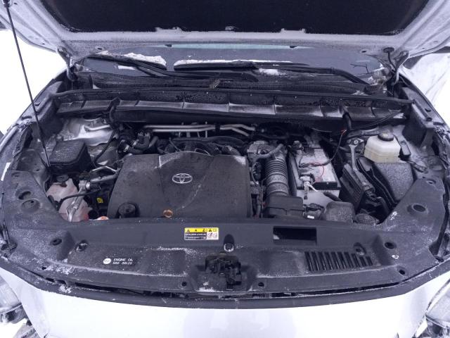 Photo 11 from auction – 2022 TOYOTA HIGHLANDER with VIN 5TDHZRBHXNS581222