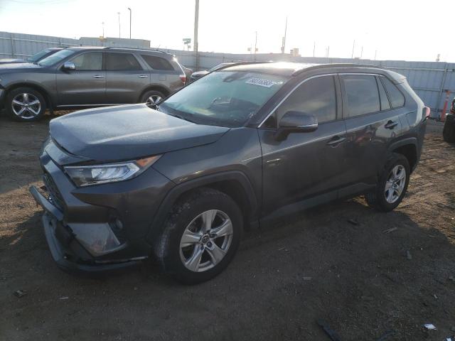 TOYOTA RAV4 XLE 2019 with VIN JTMW1RFV5KD033764 - Photo from auction