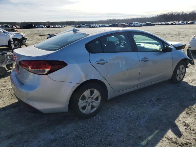 Photo 3 from auction – 2017 KIA FORTE LX with VIN 3KPFK4A77HE145515