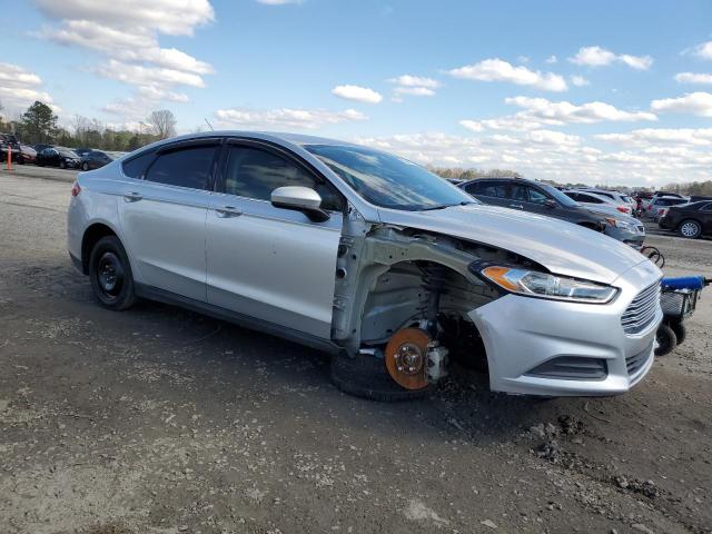 Photo 4 from auction – 2016 FORD FUSION S with VIN 3FA6P0G72GR385876