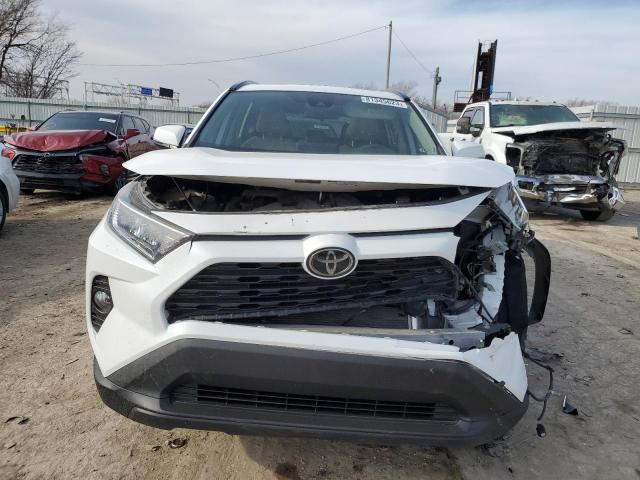 Photo 5 from auction – 2019 TOYOTA RAV4 XLE with VIN 2T3W1RFV4KC022694