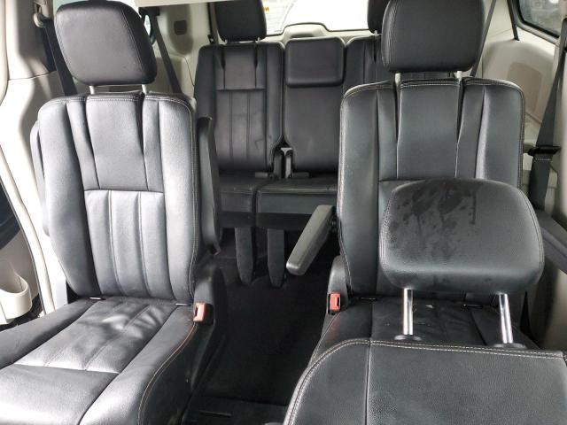 Photo 10 from auction – 2015 CHRYSLER TOWN & COU with VIN 2C4RC1BG7FR661392