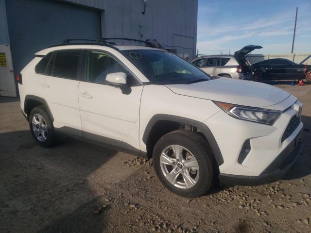 Photo 4 from auction – 2020 TOYOTA RAV4 XLE with VIN JTMP1RFV9LD066143