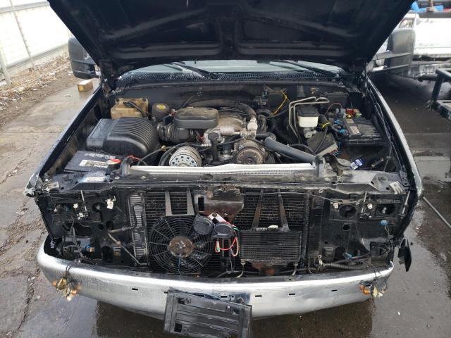 Photo 11 from auction – 2000 CHEVROLET GMT-400 C3 with VIN 1GCHC33J0YF465824