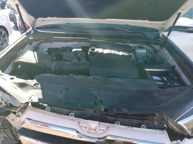 Photo 11 from auction – 2015 TOYOTA 4RUNNER SR with VIN JTEZU5JR4F5097023