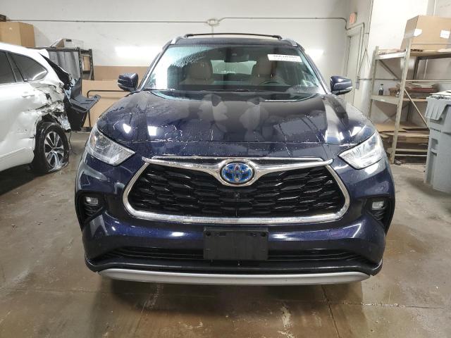 Photo 5 from auction – 2021 TOYOTA HIGHLANDER with VIN 5TDEBRCH9MS040554