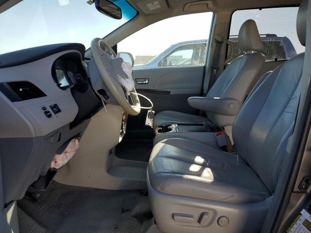 Photo 7 from auction – 2011 TOYOTA SIENNA XLE with VIN 5TDYK3DC9BS097296