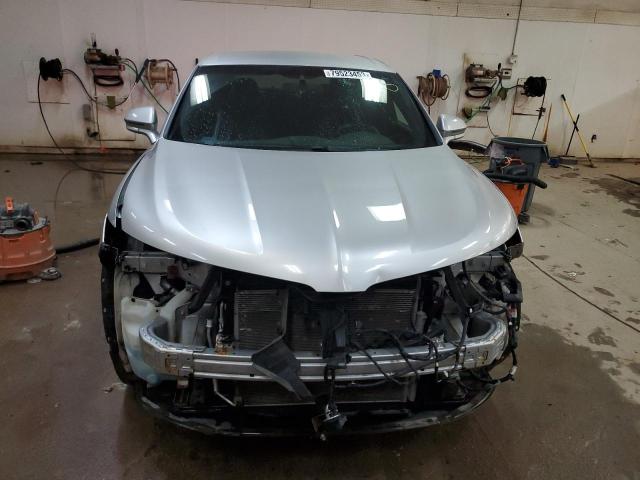 Photo 5 from auction – 2016 LINCOLN MKX PREMIE with VIN 2LMTJ6JR1GBL35318