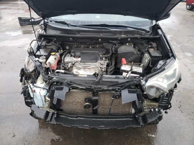 Photo 11 from auction – 2017 TOYOTA RAV4 LE with VIN 2T3BFREVXHW681369