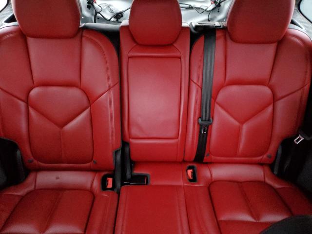 Photo 10 from auction – 2016 PORSCHE CAYENNE with VIN WP1AA2A24GLA10972