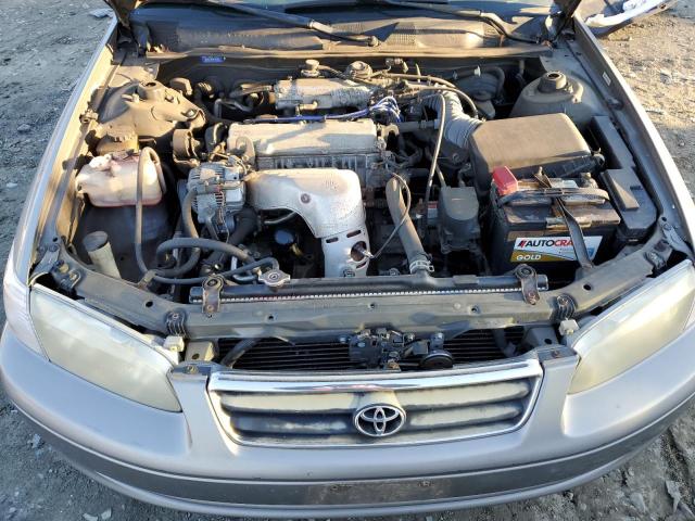 Photo 11 from auction – 2000 TOYOTA CAMRY CE with VIN 4T1BG22K3YU681592