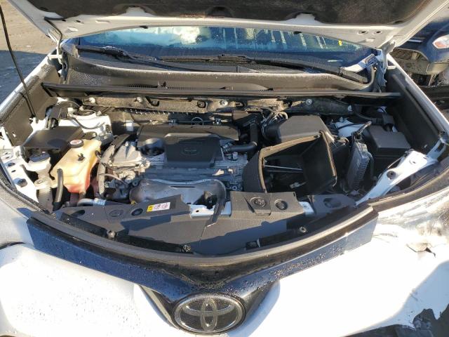 Photo 12 from auction – 2018 TOYOTA RAV4 SE with VIN JTMJFREV6JD242121