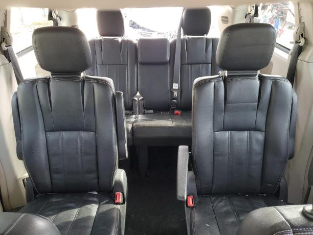 Photo 10 from auction – 2012 CHRYSLER TOWN & COU with VIN 2C4RC1BG1CR423212