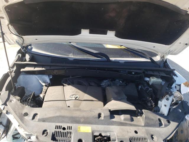 Photo 11 from auction – 2018 TOYOTA HIGHLANDER with VIN 5TDDZRFH2JS854138